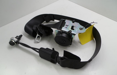 Opel Corsa D 3-trg. Bj.09 Sicherheitsgurt vorn rechts 607707600E 3-T&uuml;rer